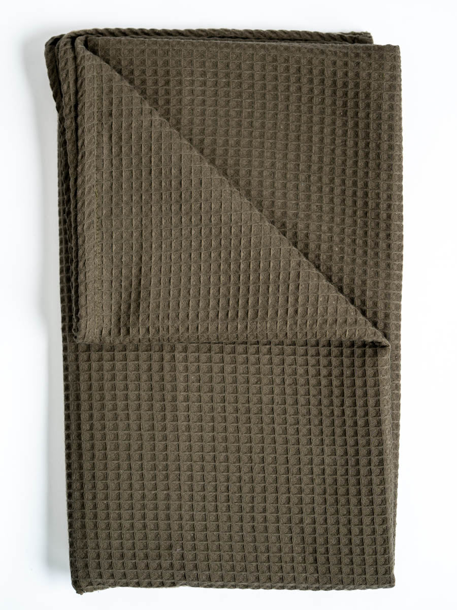 Hattara_Darkgreen_Dark_green.jpg