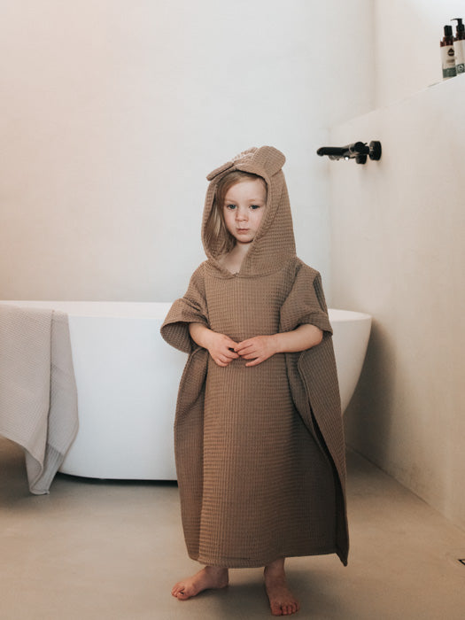 Tuotekuva_kylpyponcho_nalle_brown