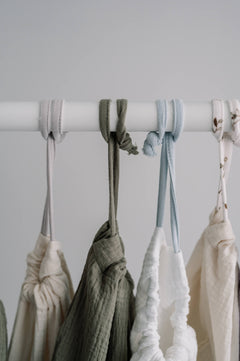 pussukka_ivory_olive_white.jpg