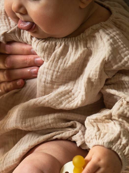 tuotekuva_romper_beige_3